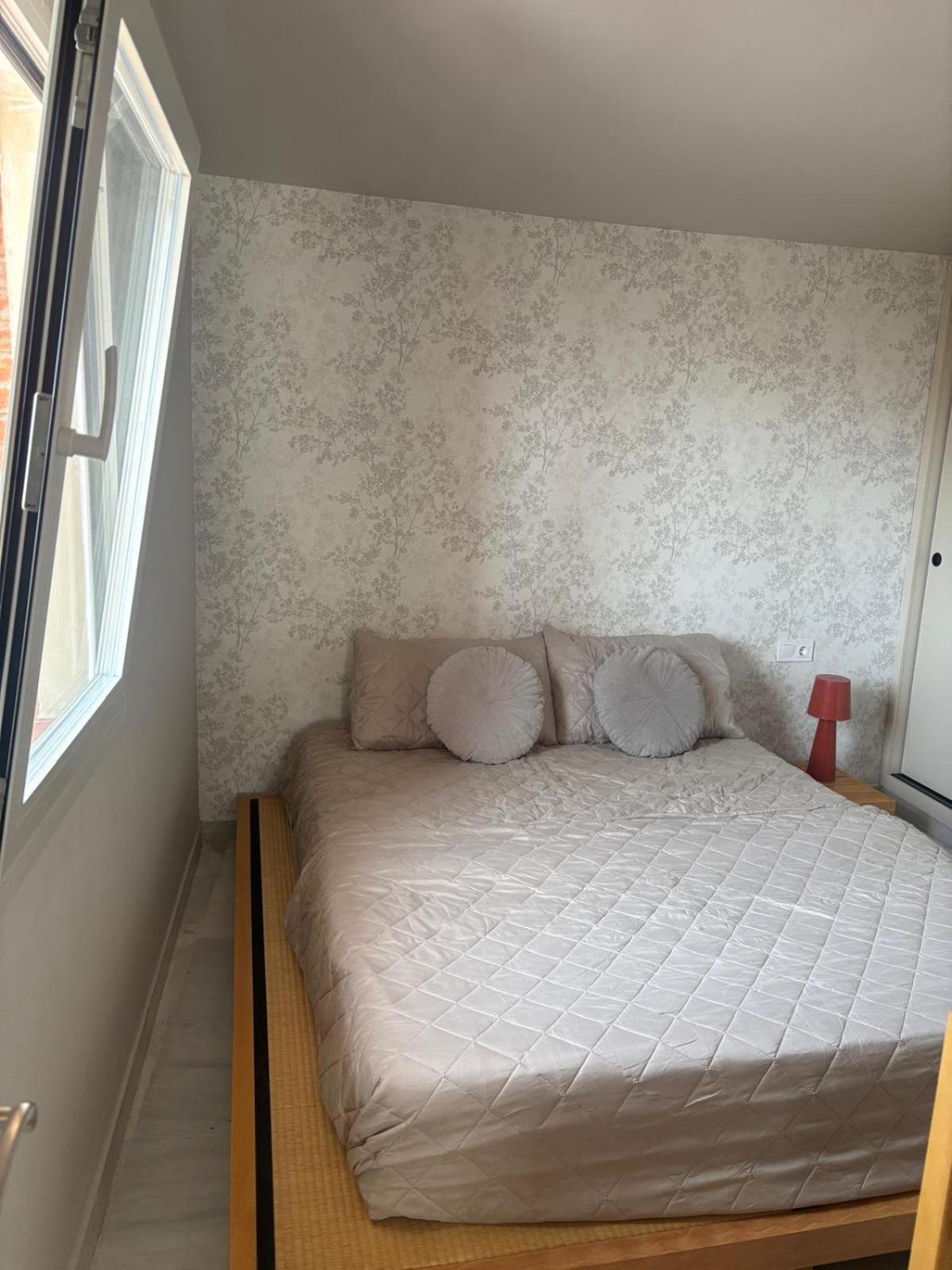 מאלגה Six Apartments By Caleta Homes מראה חיצוני תמונה
